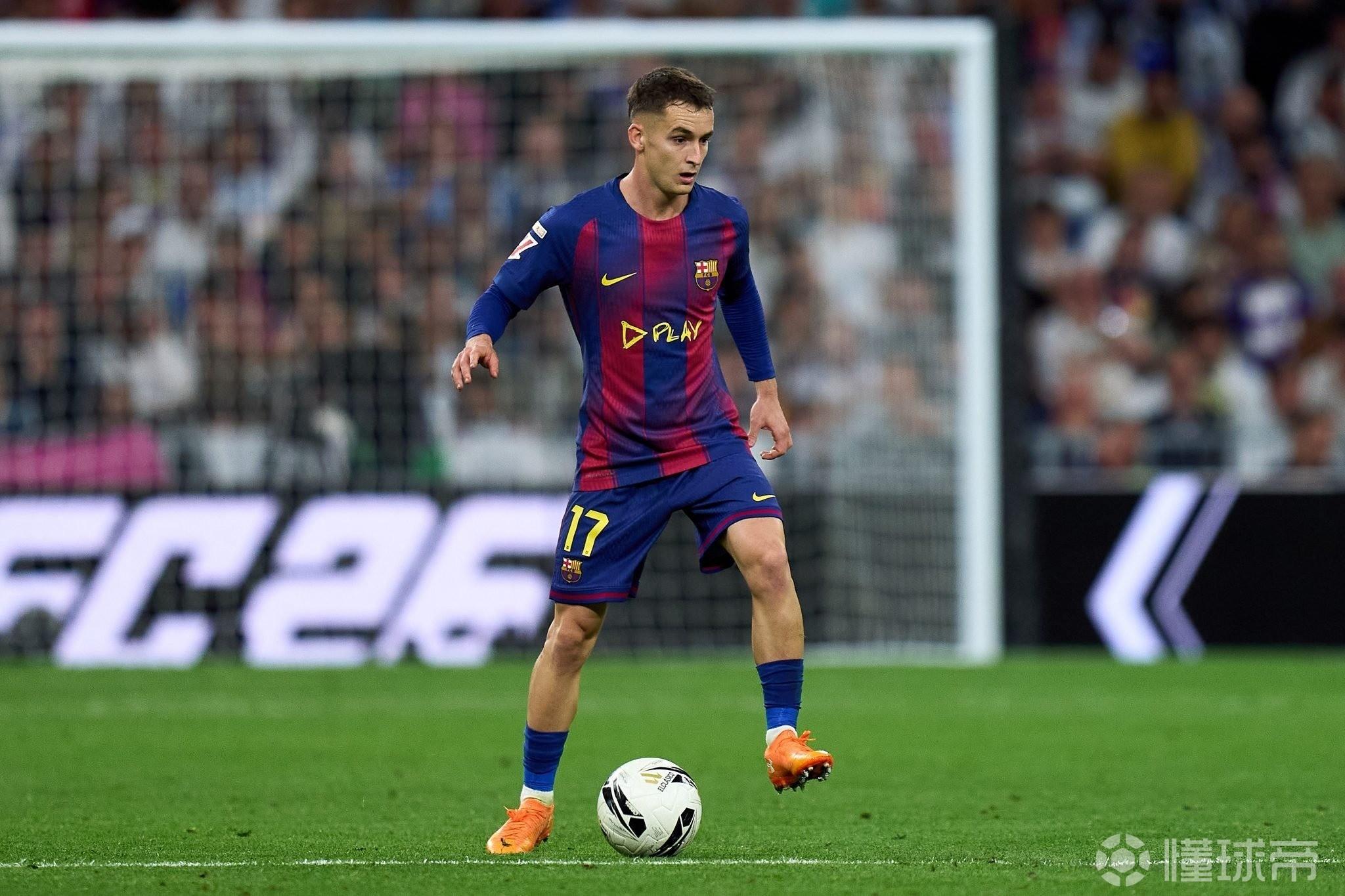 塞尔记者：卡萨多今夏愿考虑转会，巴萨对他的估值约3000万欧