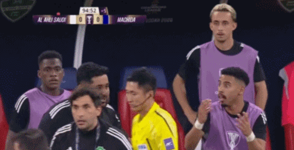 亚冠决赛马宁协助主裁直红罚出替补席球员 强硬回击质疑