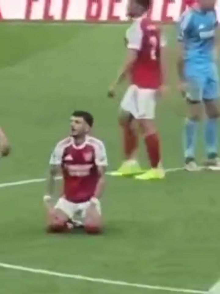 累麻了！终场哨响后 多名阿森纳球员瘫倒在地