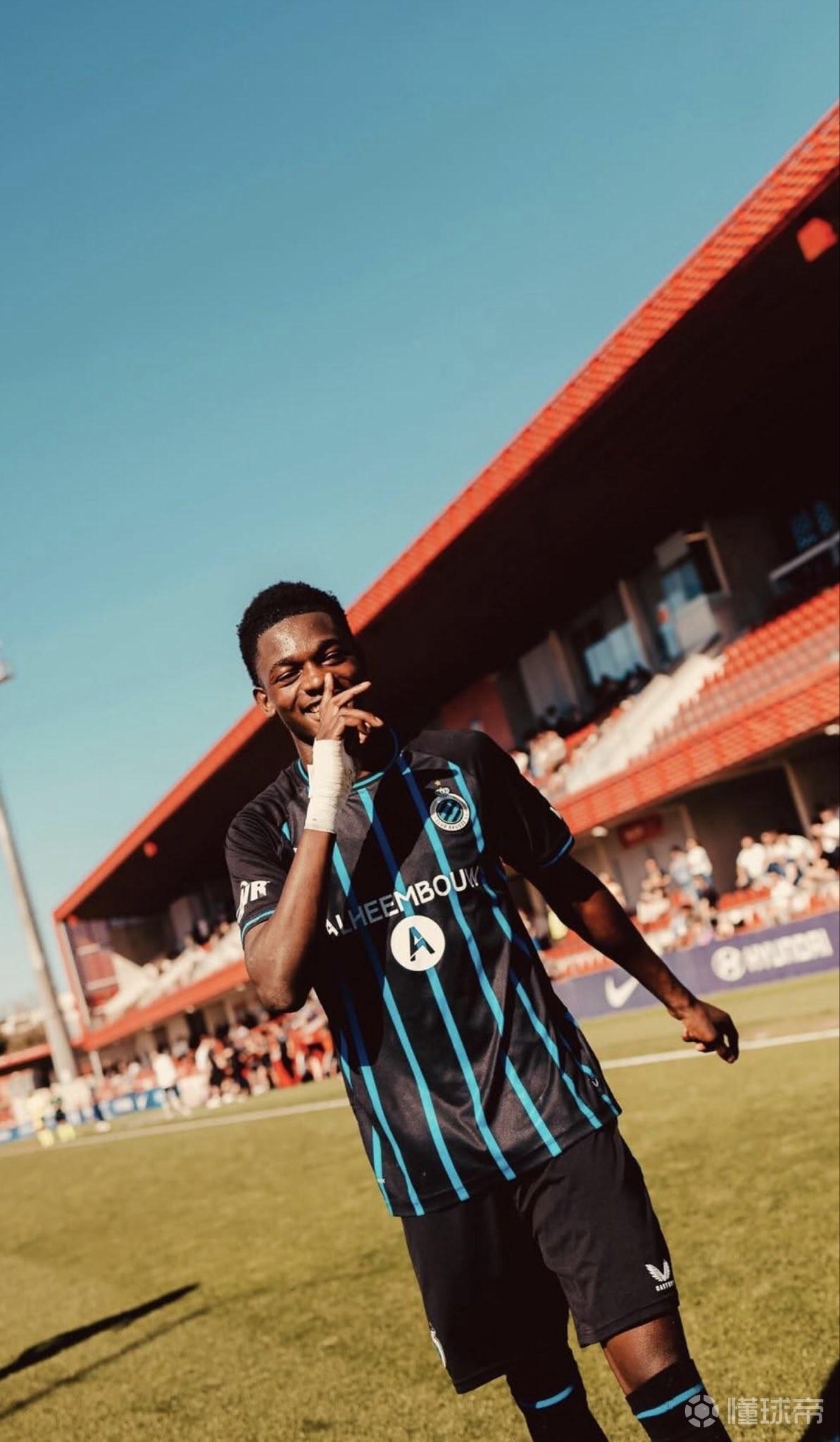 记者：巴萨将比西武视作有机会进入一线队阵容规划的潜力新星