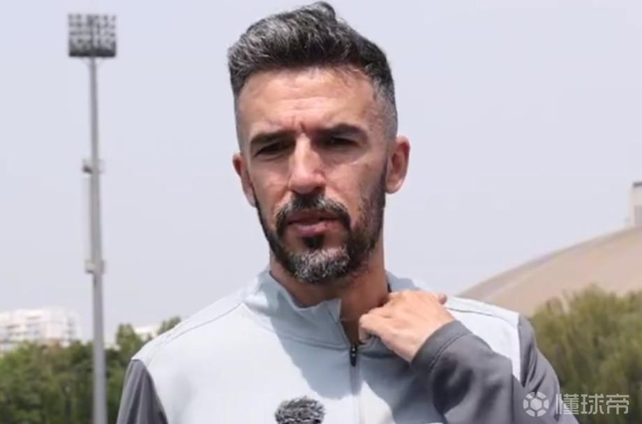 基莱斯：现在最重要的是帮球队走出困境，续约问题以后再说