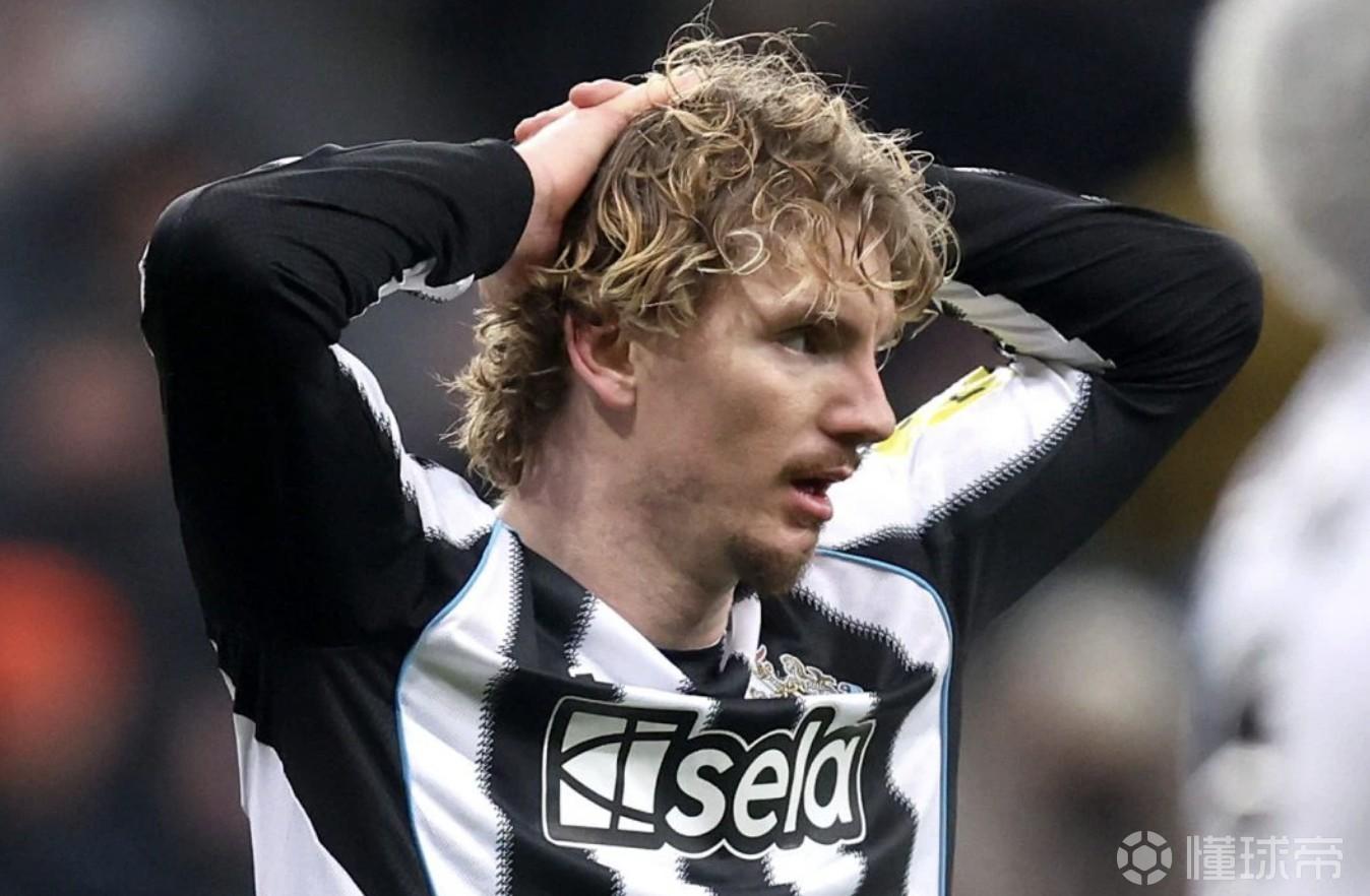 跟队：纽卡愿意及时止损，出售沃尔特马德和维萨中的至少一个