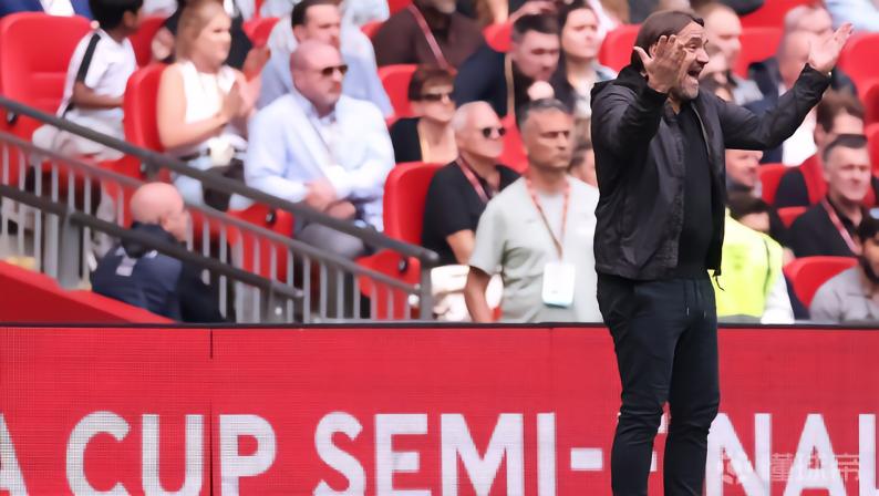 法尔克：球员们今天有点太紧张，无法发挥出流畅的最佳水平