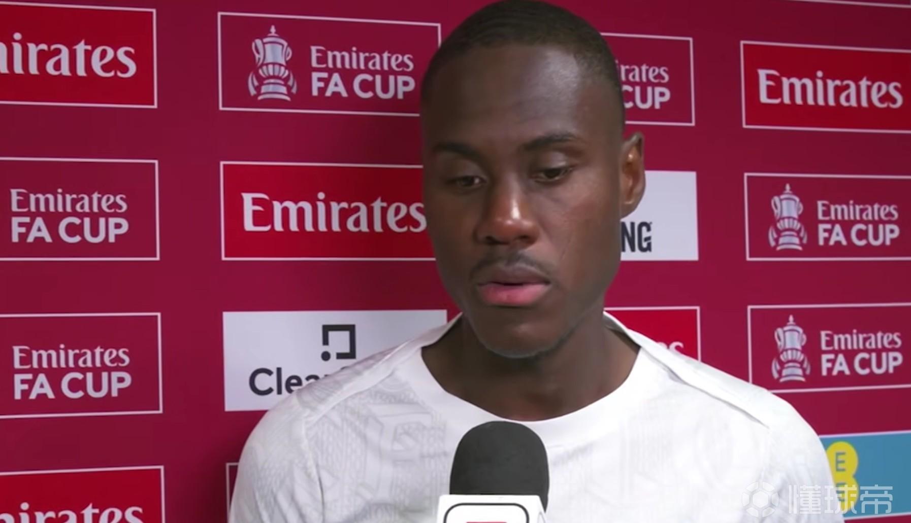 查洛巴：恩佐永远拼尽全力，跑动很积极，全心全意为球队效力