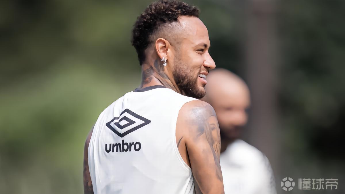 ESPN：内马尔无故缺席桑托斯周日训练，俱乐部已与球员联系