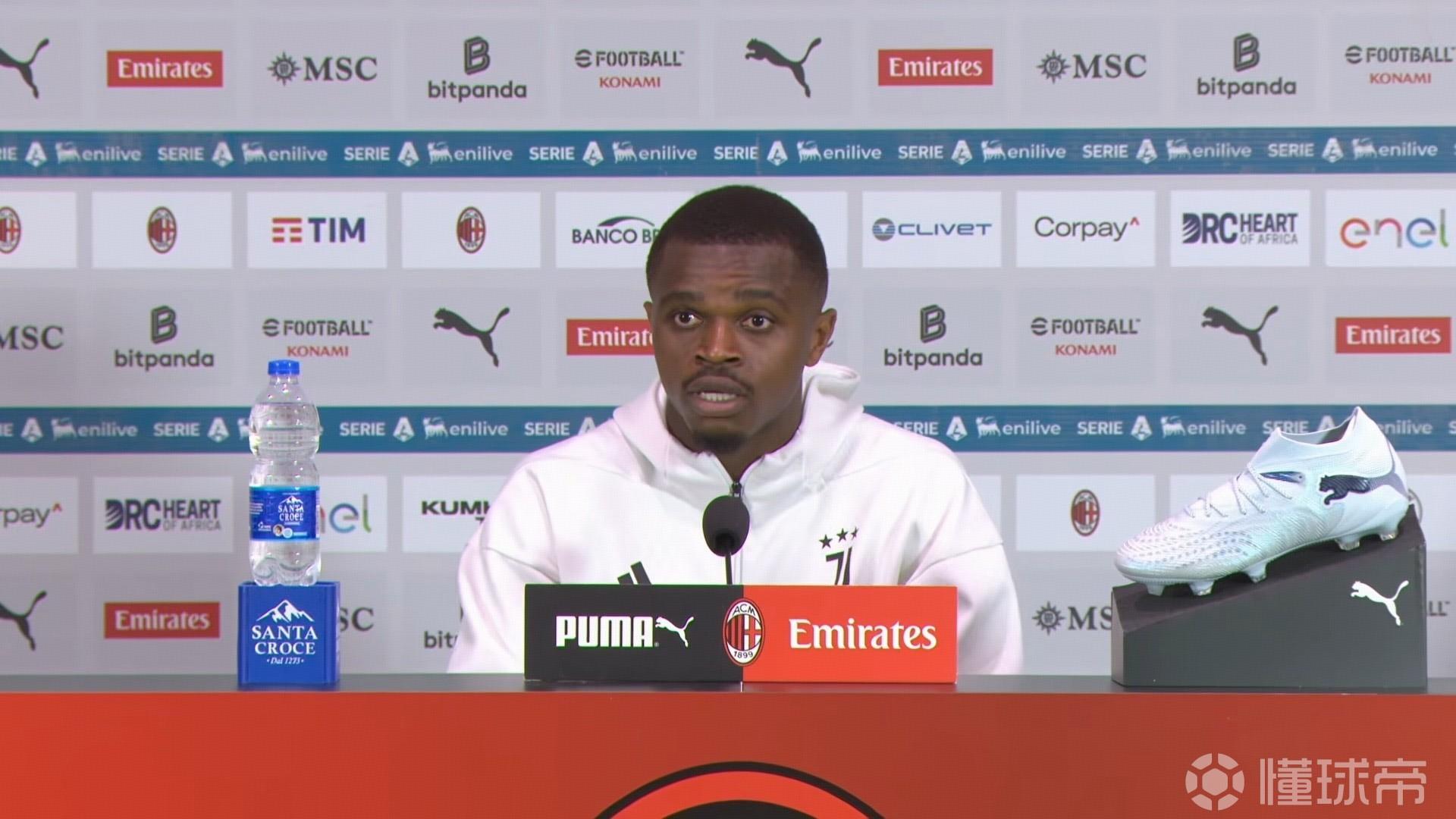 卡卢卢：在圣西罗另一侧热身有点奇怪，但回这里总是让我开心