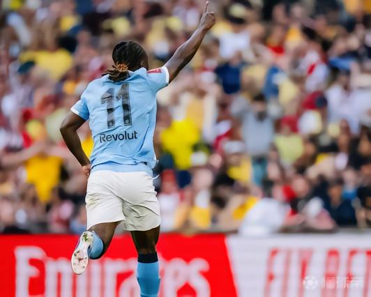 多库：连续4次进足总杯决赛难以置信，我很想赢得冠军