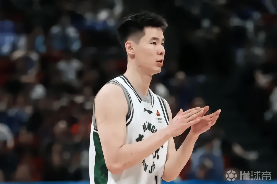 媒体人：郭昊文没入选最佳阵容是因为他位置是前场，竞争激烈