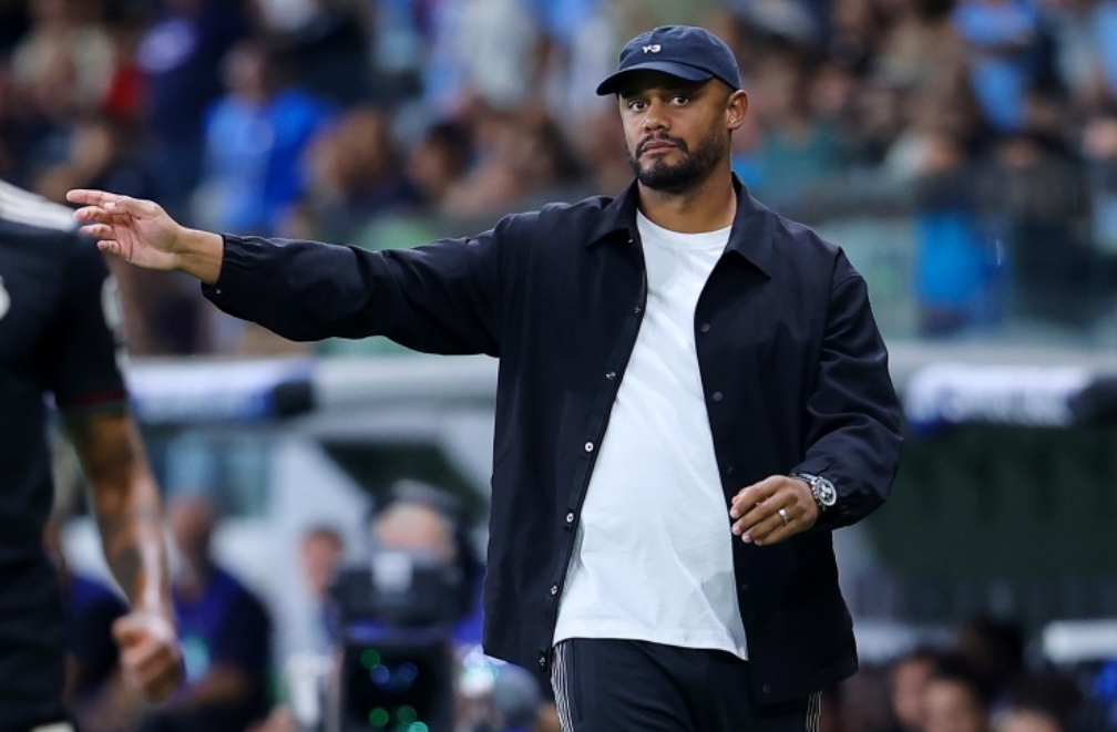 图片报：欧足联将派人监督孔帕尼 不准他用手机发信息