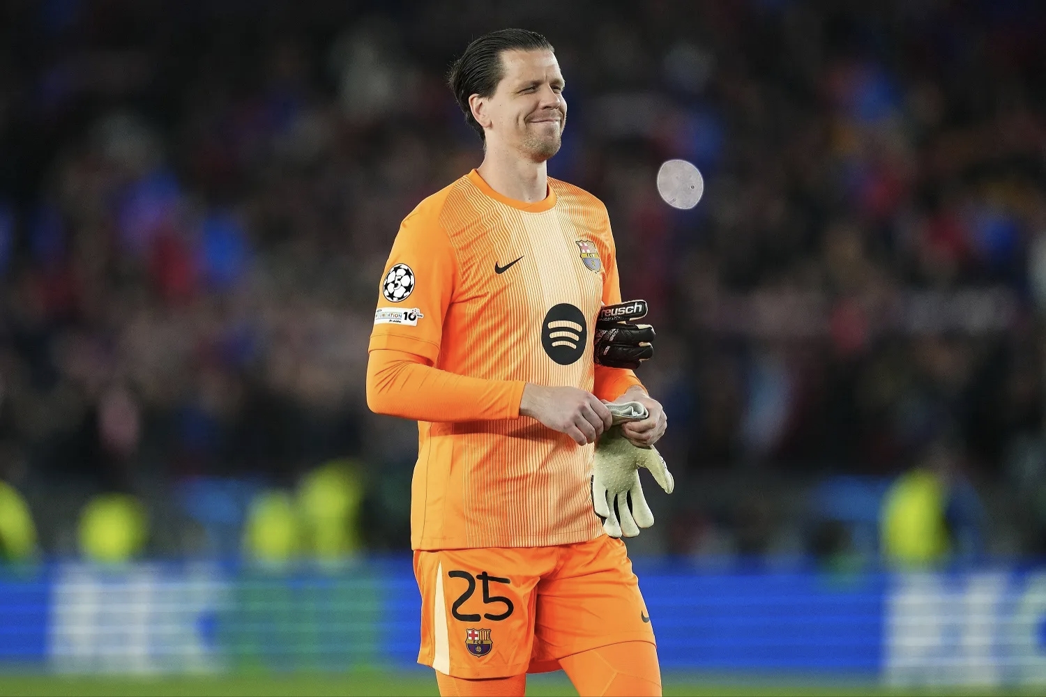 为慈善活动助阵，什琴斯尼承诺加入波兰第七级别球队