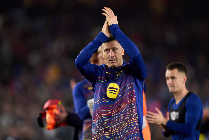 莱万去留这几天就定？球员经纪人已到意大利！