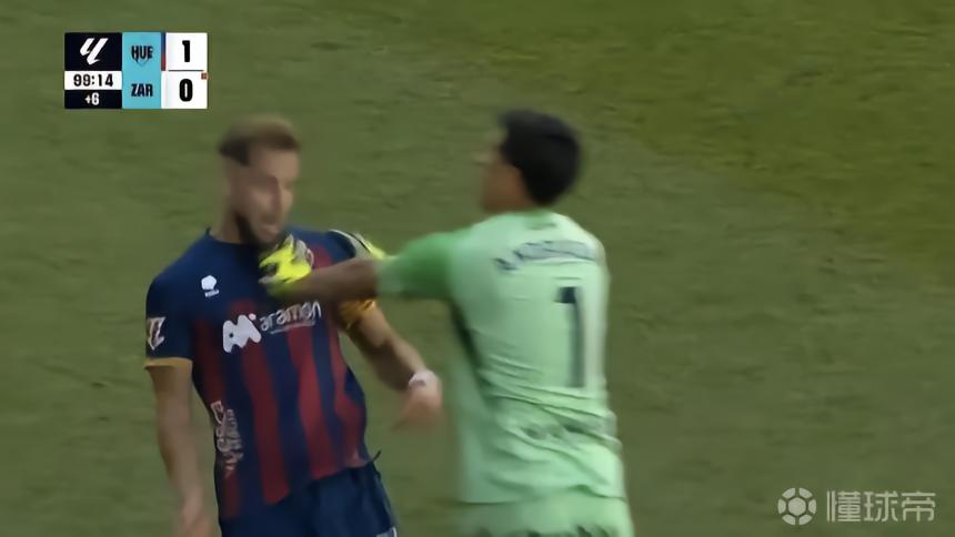 六台：萨拉戈萨考虑解除与打人门将安德拉达的合同