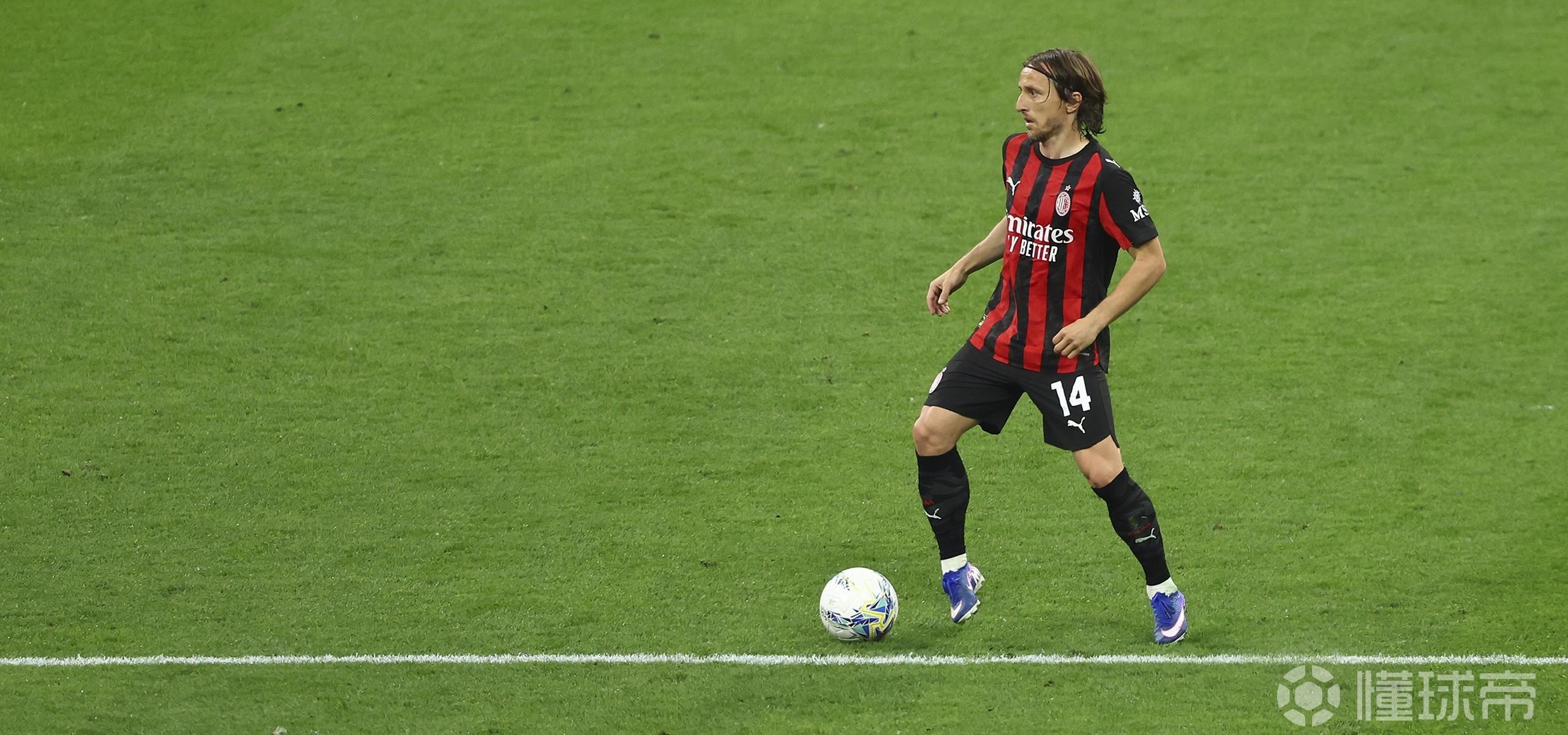 官方：莫德里奇左侧颧骨粉碎性复杂骨折，已接受手术治疗