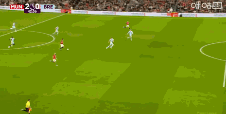 第43分钟，B费助攻，谢什科破门，曼联2-0