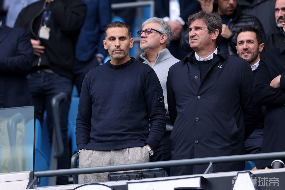 曼晚：在曼城决定季票不涨价过程中，穆巴拉克发挥了重要作用