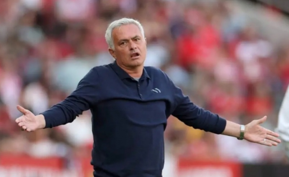 TA：弗洛伦蒂诺力主请回穆里尼奥 但内部也存在一些反对声音