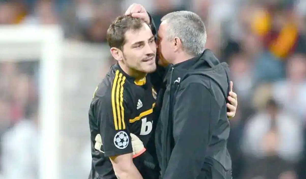 穆里尼奥重返皇马？卡西社媒连发三个爆米花表情