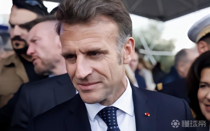 法国总统马克龙：今晚我支持巴黎，预测他们会3-1击败拜仁