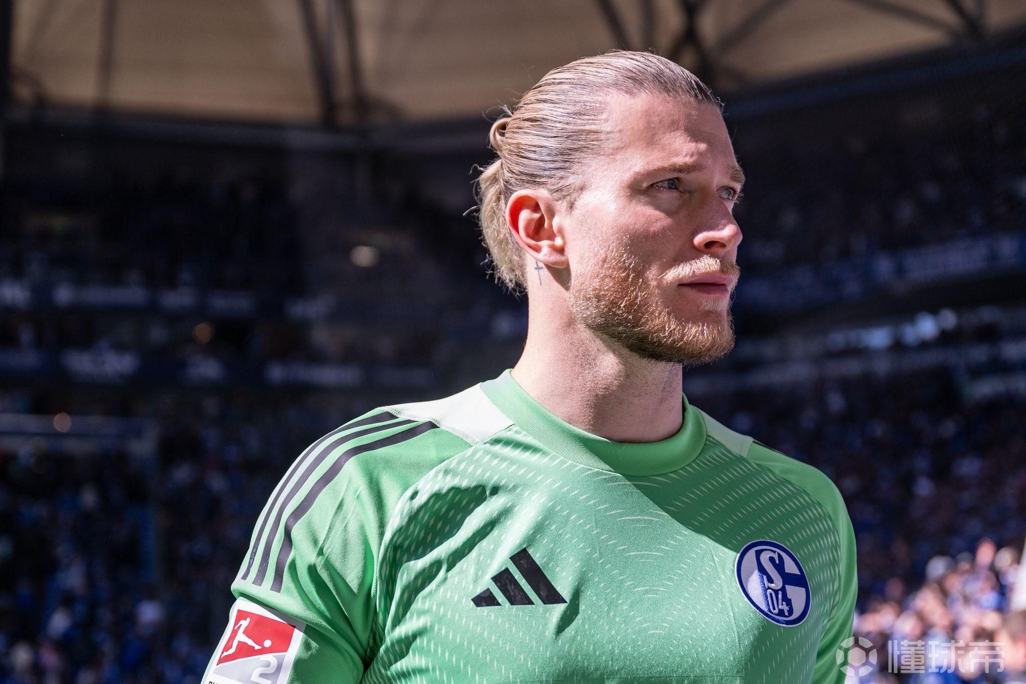 德天空：沙尔克有意与卡里乌斯续约，双方已进行初步洽谈