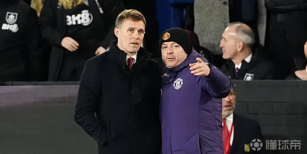 邮报：进曼联一线队教练组后，宾尼恩仍奔波各地看青年队比赛