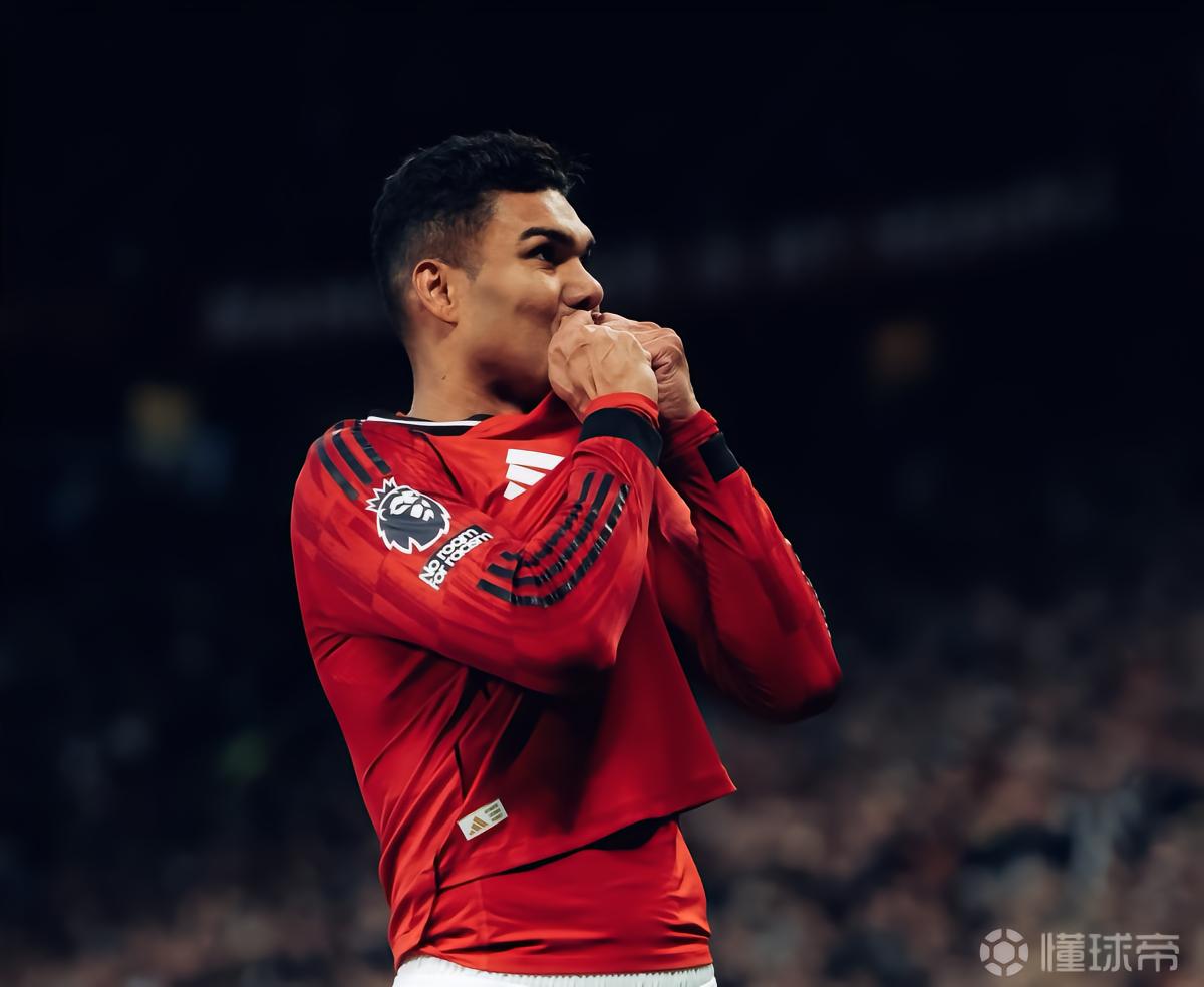 詹俊：解放B费是卡里克进攻端最成功调整；卡塞米罗攻守俱佳