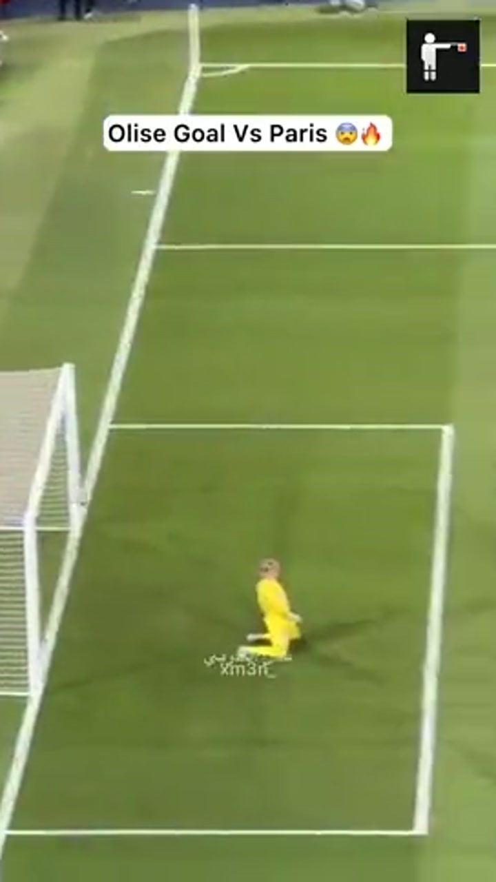 现场实拍：奥利塞被五名巴黎球员包围将球打进