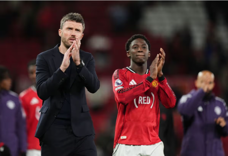 罗马诺：梅努续约到2031，曼联球迷可以放心了