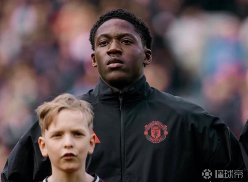 邮报：新合约将让梅努的周薪涨幅达到650%，2万镑升至15万镑