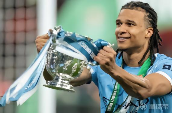 罗马诺：阿克可能夏季离开曼城，意甲俱乐部可能再次加入争夺