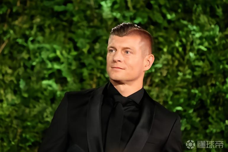 TA：皇马正与克罗斯谈回归俱乐部任职，具体职位尚不明确