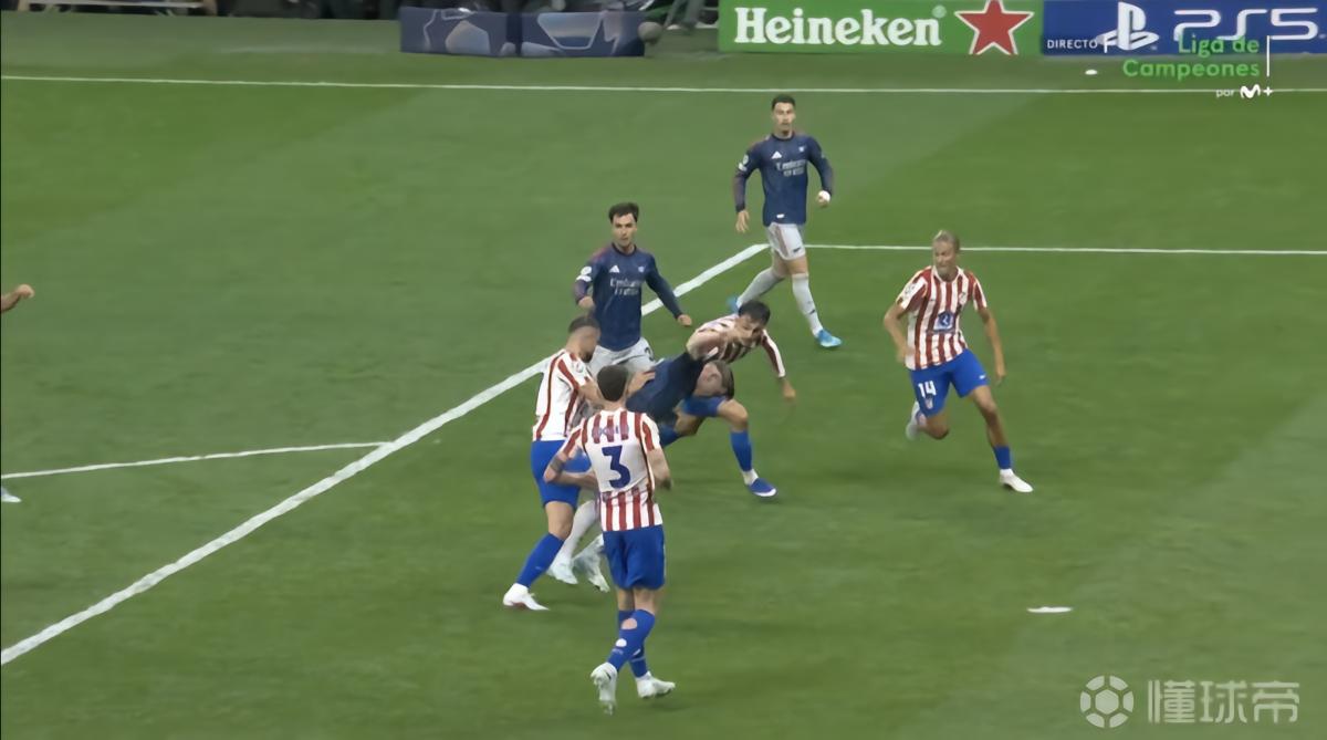 汉茨科此前代表马竞41场从未送点，但近3场送出2粒点球