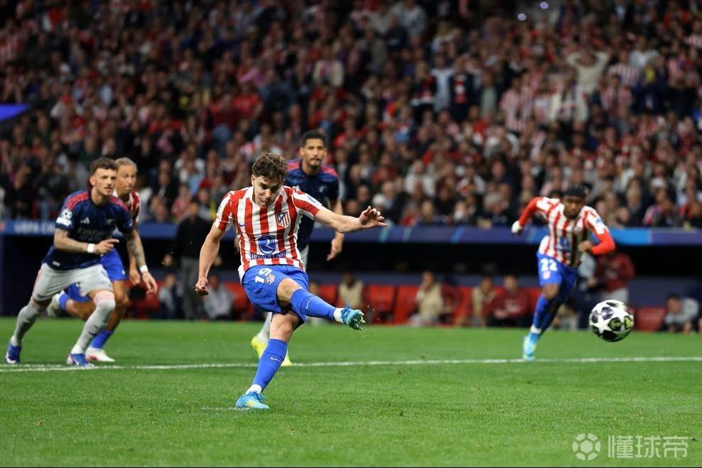 仅落后于梅西、阿圭罗，小蜘蛛跻身阿根廷球员欧冠射手榜前三