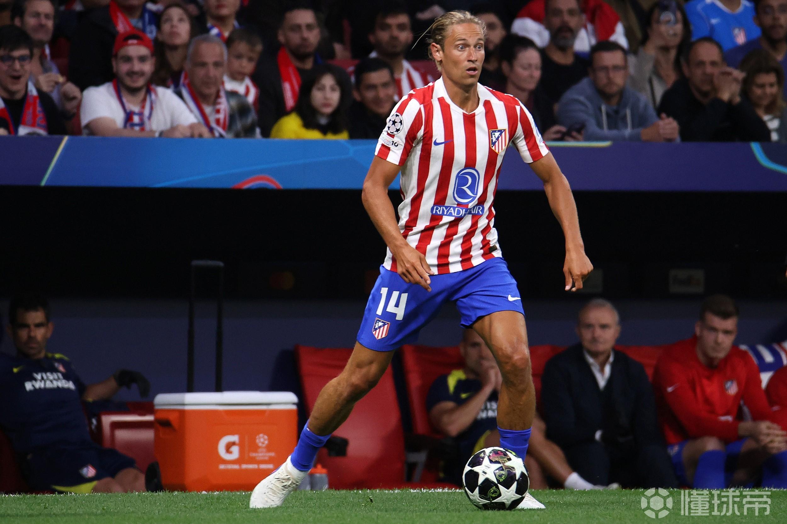 略伦特：我们在进攻三区太着急了，机会不多还没把握住