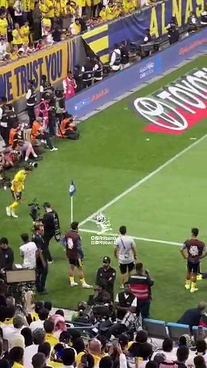 实拍C罗高高跃起甩头破门 打进职业生涯第970球