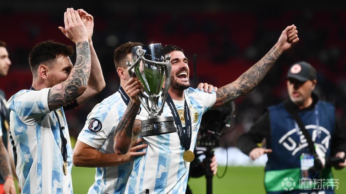 德保罗：世界杯夺冠后梅西给我们发了黄金iPhone，都不舍得用