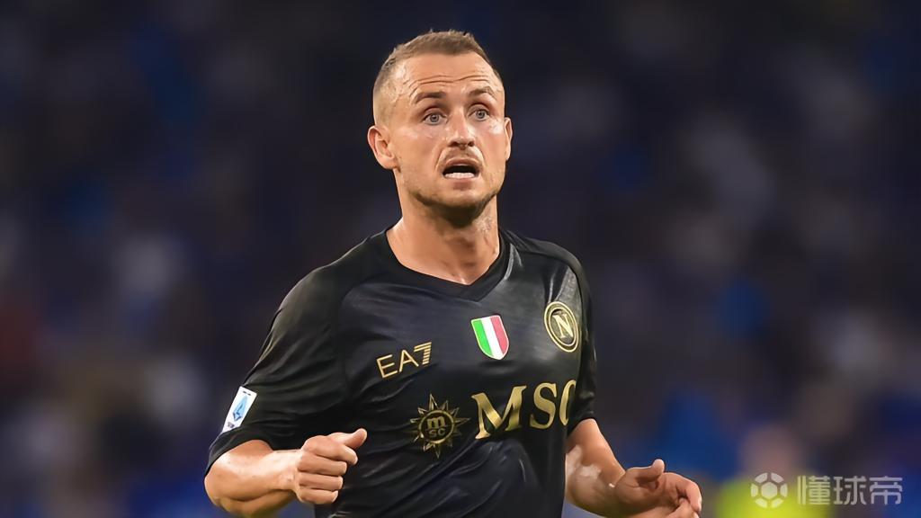 记者：尽管洛博特卡解约金2500万，但那不勒斯仍希望留下球员