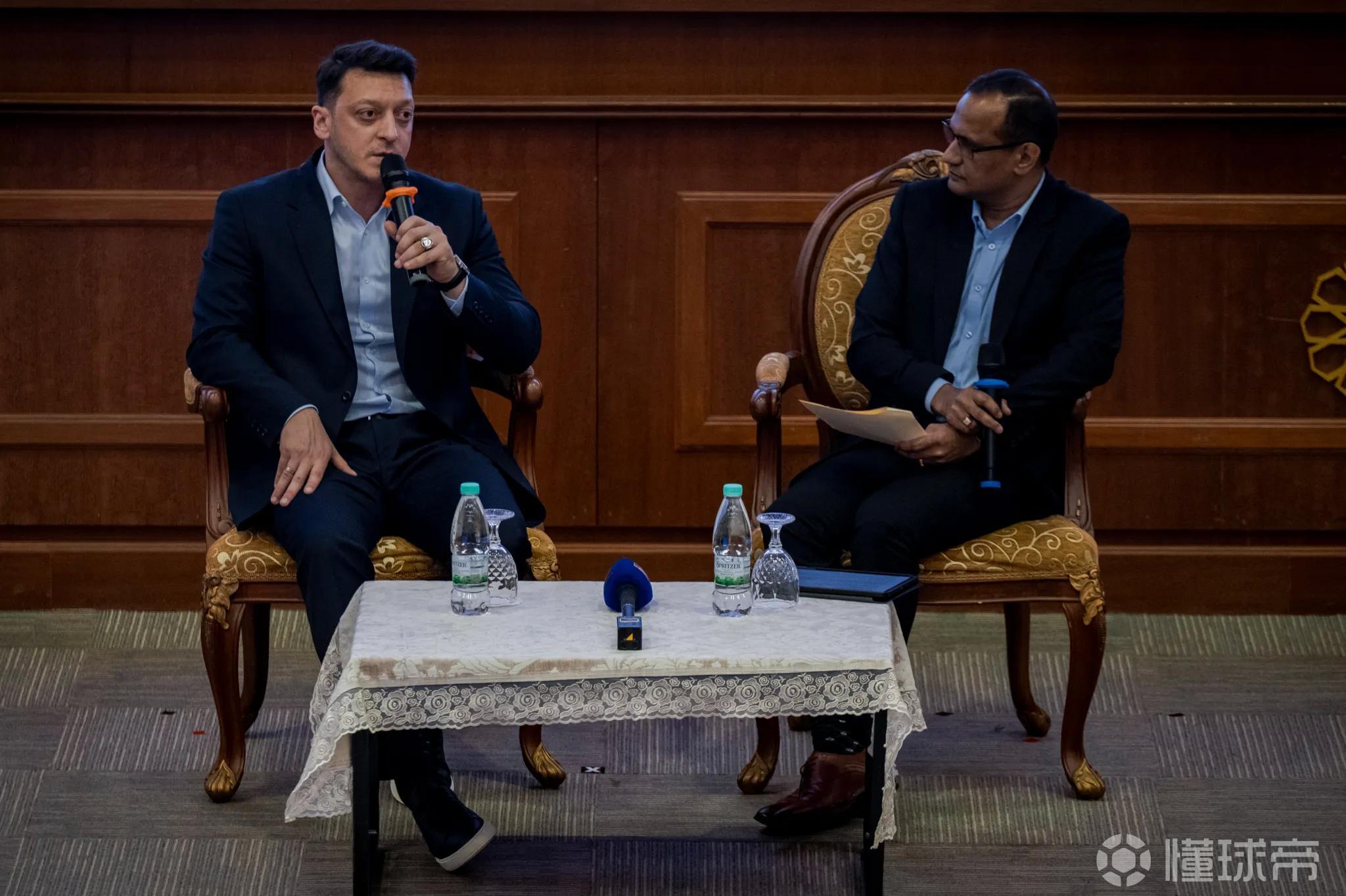 厄齐尔：因为我当年发表了涉华言论，导致我被阿森纳弃用