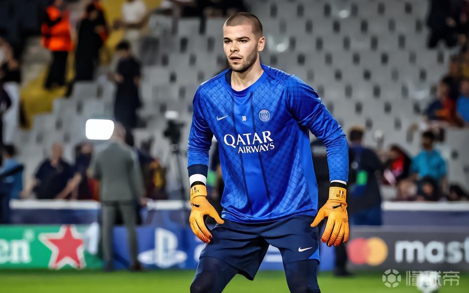 队报：舍瓦利耶已被降为法国队三门，德尚希望他在巴黎能出场