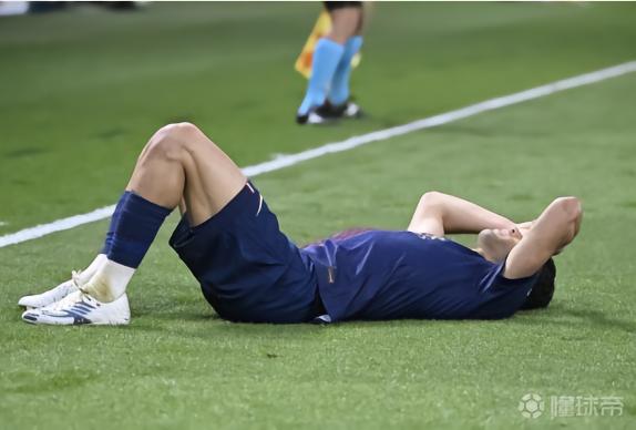 队报：阿什拉夫预计伤缺2-3周，埃梅里可能去踢右后卫