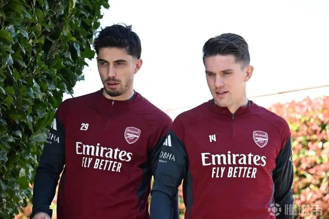 TA谈阿森纳争冠：应让热苏斯或特罗萨德踢中锋，拿下哲凯赖什