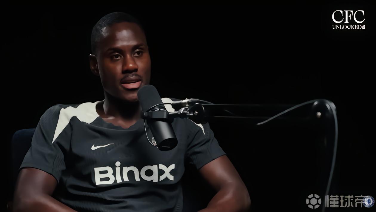 查洛巴：初到切尔西青训时难以适应，曾因训练表现不佳大哭