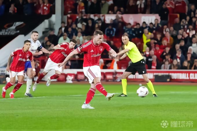 森林本赛季欧联已获7粒点球，创09/10赛季改制后单季最多纪录