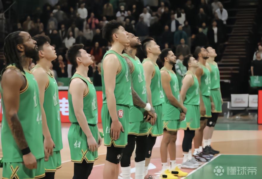 媒体人：辽篮队史最辉煌的时代结束了，新老交替是体育的常态