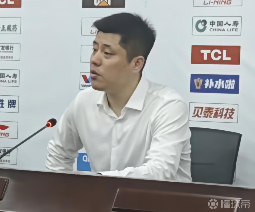 潘江：比赛主要输在篮板球上，对刘传兴的使用是赛前讨论过的