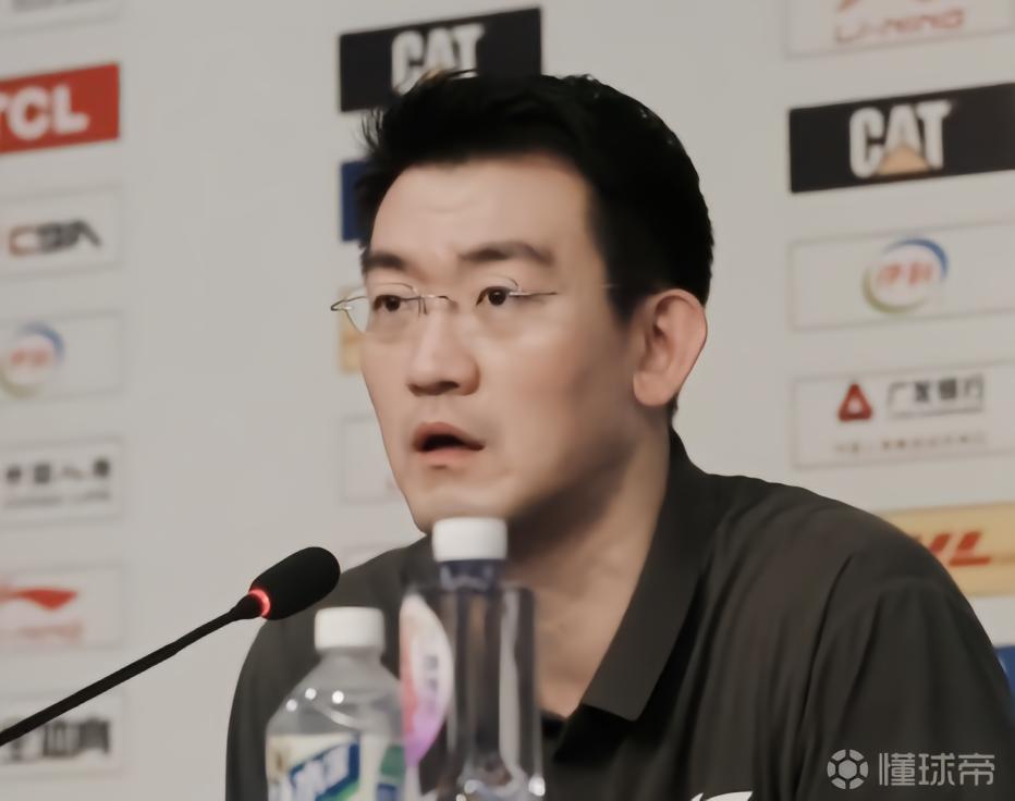 王博：深圳有贺希宁和最好的外援，攻击力也是联盟最恐怖的存在