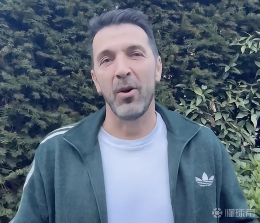 布冯：最疯狂的消费？曾一次性买了一个牌子三十多件衣服
