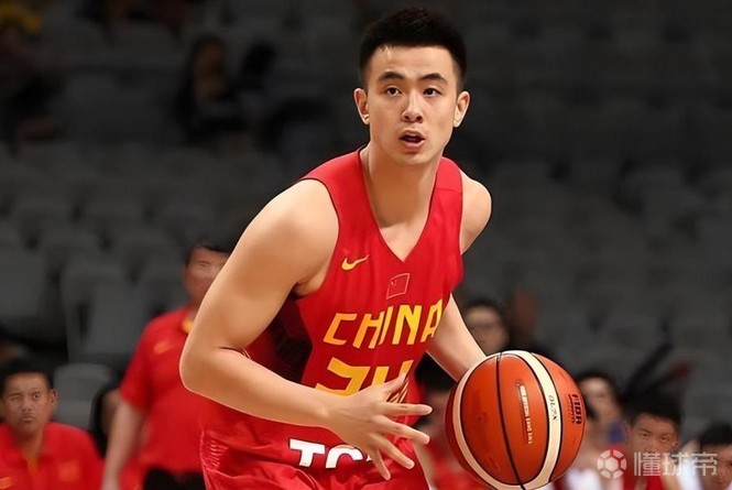 官方：中国男篮新增赵继伟、胡明轩、徐杰等8人进入短训营