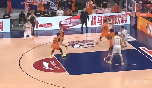 持续压制，上海男篮赛季三杀北京&主场豪取23连胜