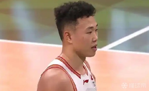 常规赛MVP发挥低迷，贺希宁11中3&三分4中0取6分4板3助