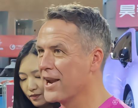 欧文：粤超球员踢得不错；未来也许会有中国球员去英超踢球